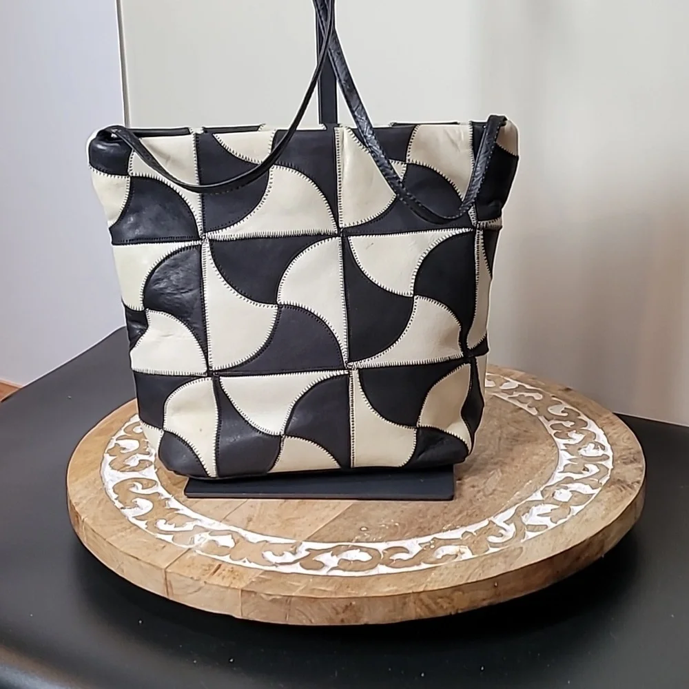 Fifth Avenue Handbags Black & White Pinwheel Squares Faux Leather Crossbody - Picture 5 of 12